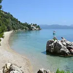 Spiros Sea View Han/Misafirhane