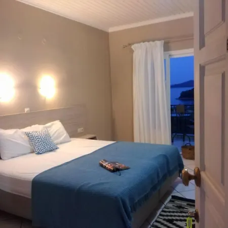 Han/Misafirhane Spiros Sea View Nydri (Lefkada)